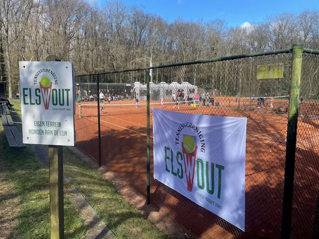 Tennisbaan 2